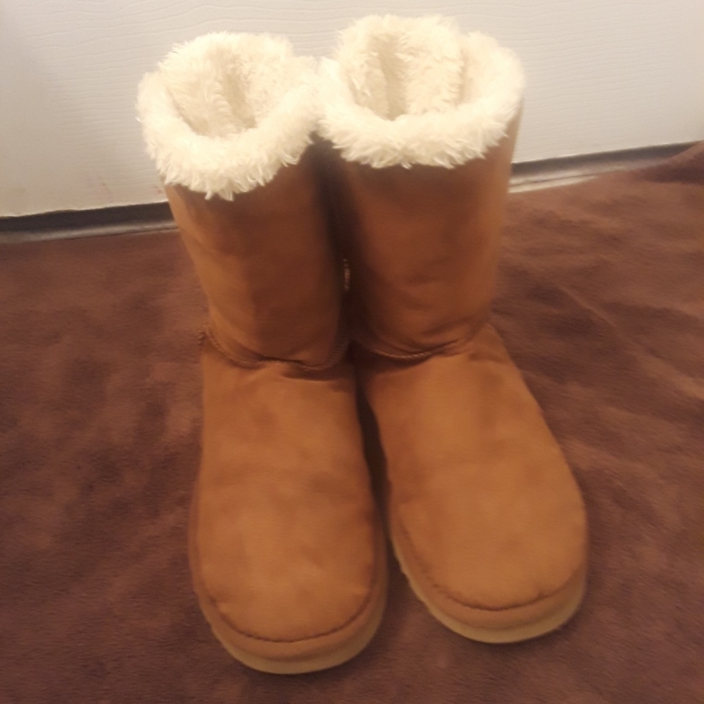 Ugg sued boots